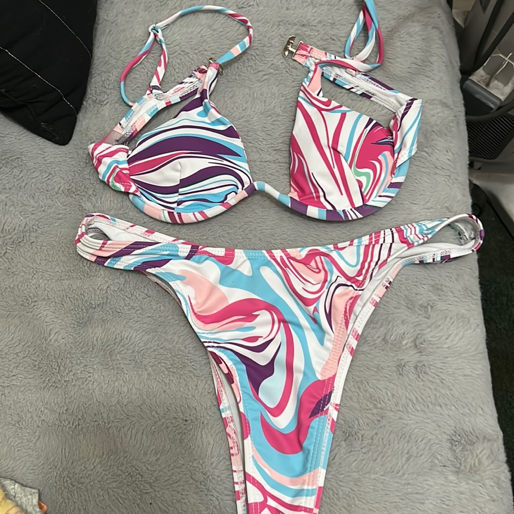 mult color bikini top s bottom m